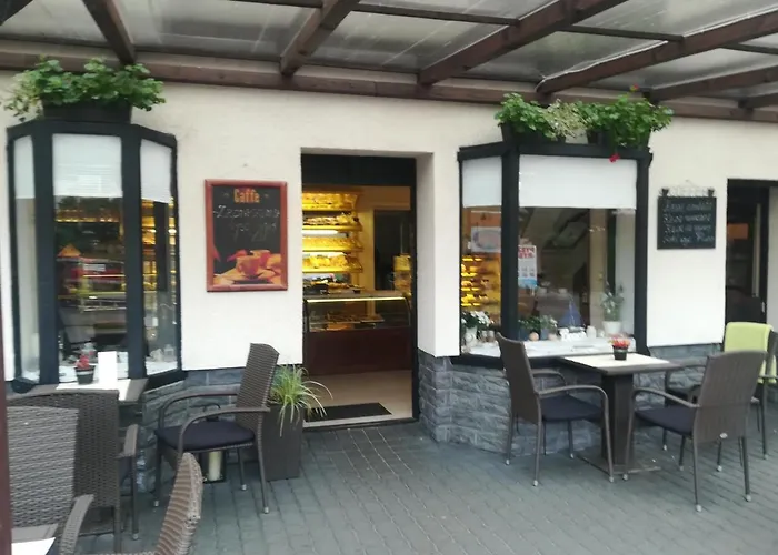 Pokoje Goscinne Nad Cukiernia W Centrum Miejscowosci.